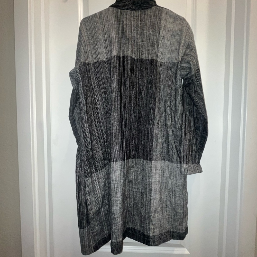 Eileen Fisher Hazy Blocks Organic Cotton black and grey cardigan Size S/M - Picture 2 of 5